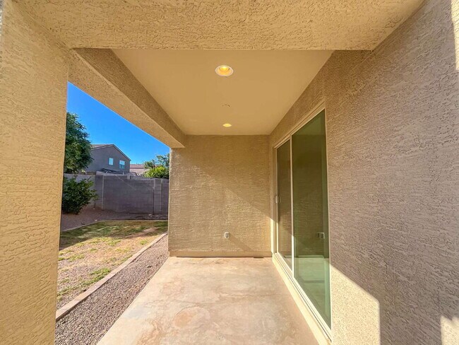 Building Photo - 36413 N Tahanta Trail