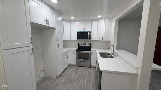 Building Photo - 1300 Saratoga Ave