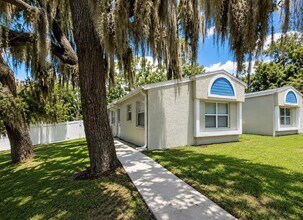 Building Photo - 11603 Sarita Ct