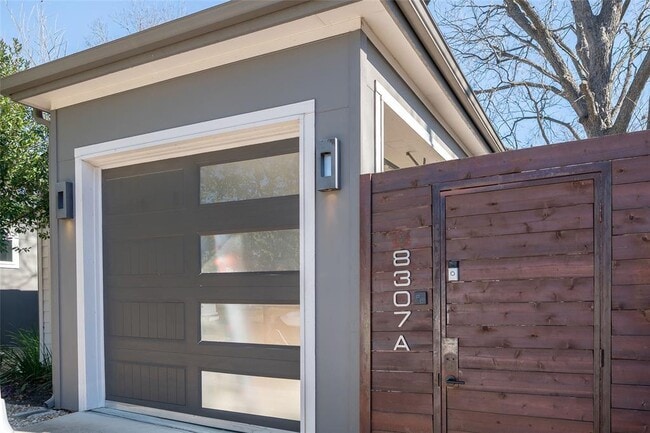 Building Photo - 8307 Hathaway Dr
