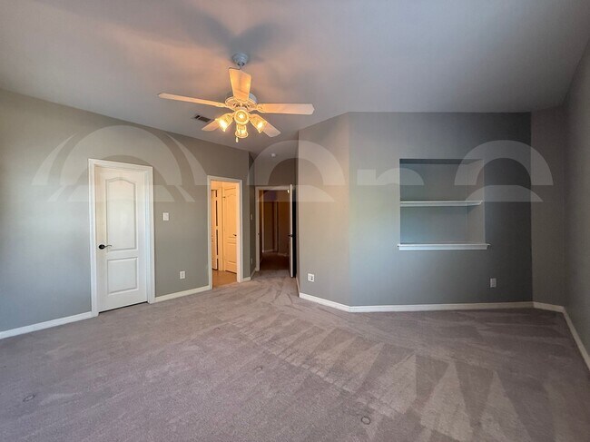 Building Photo - 4546 Warwick Ln