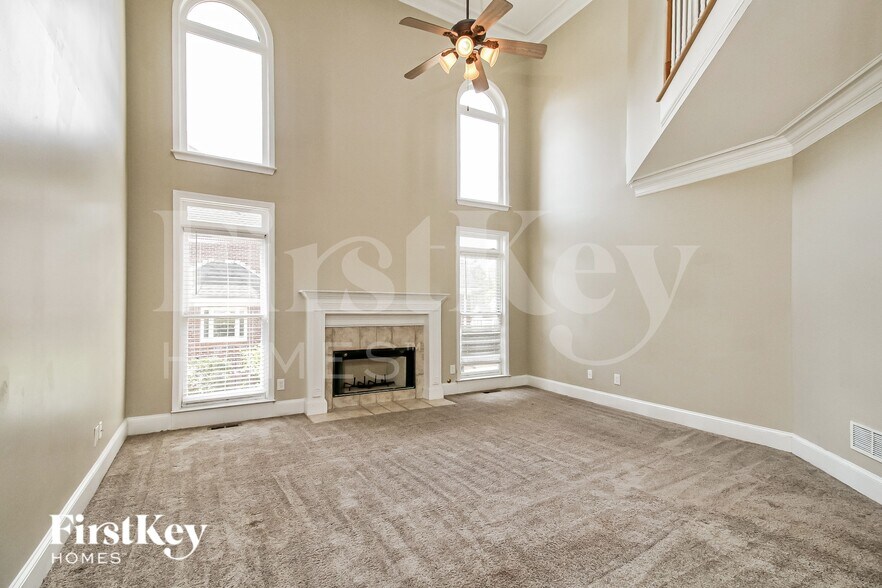 Building Photo - 4042 Brooks Mill Dr