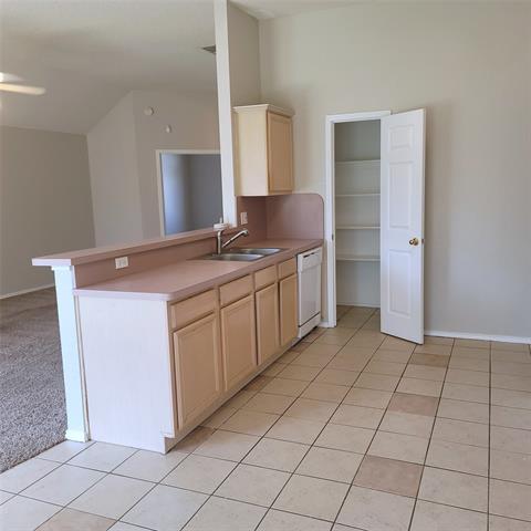 Building Photo - 312 Glen Meadow Dr