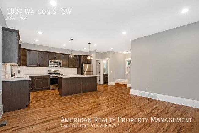 Building Photo - 1027 Watson St SW