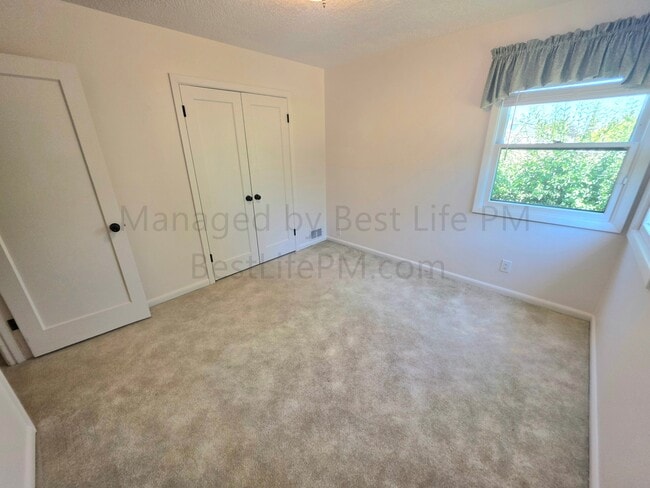 Building Photo - 4526 NE 77th Ave