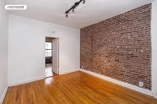 Building Photo - 1515 Lexington Ave