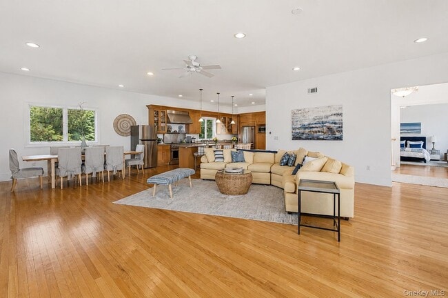 Building Photo - 17 Oceanview Dr