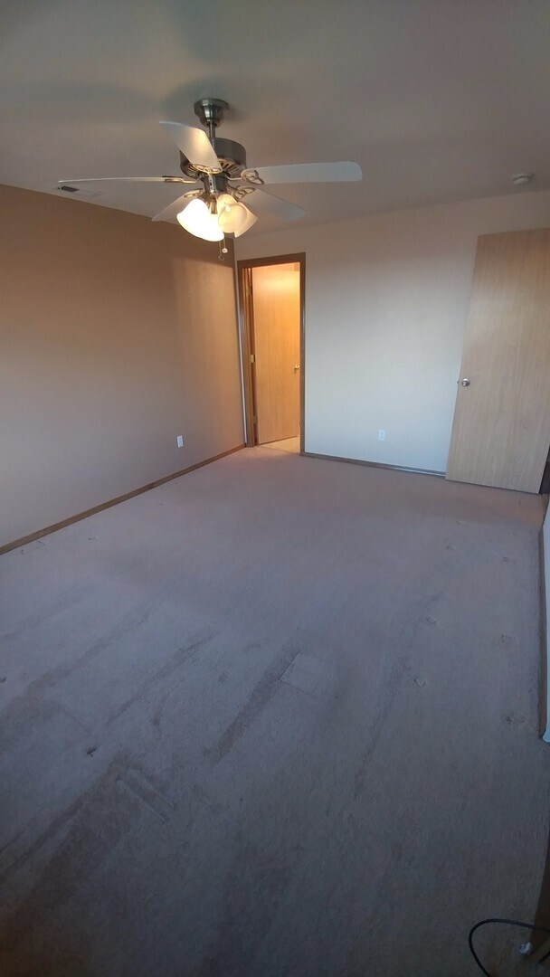 Building Photo - 4-Bed, 2-Bath Home Off Road 100 with Easy ...