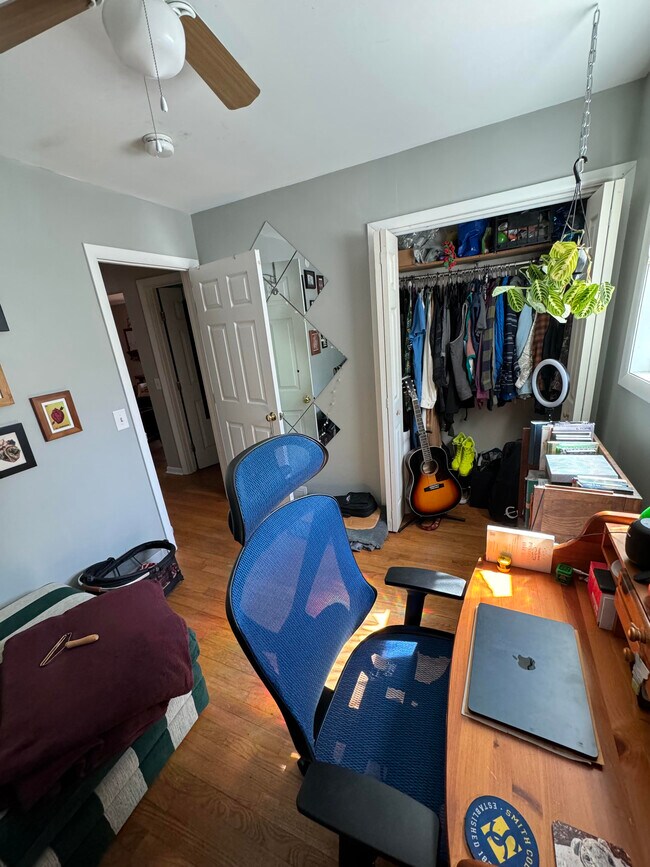 Bedroom 2 - 62 Pine St