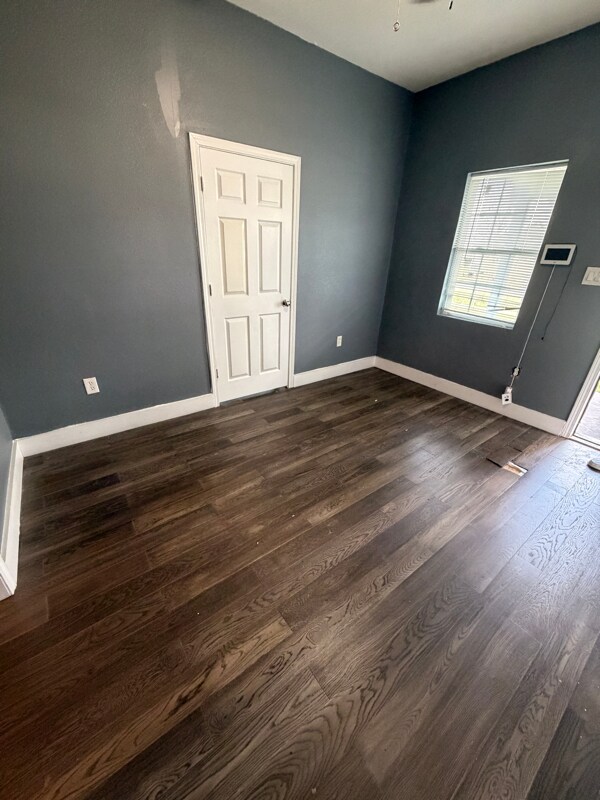 Building Photo - 120 W 18th St