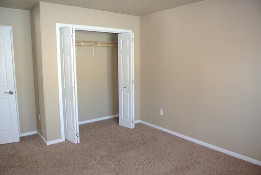 Building Photo - 519 3rd St NW