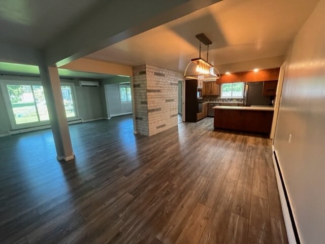 Building Photo - 664 Azalea Ave