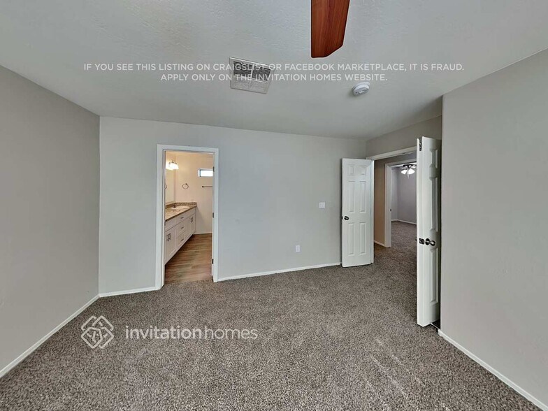 Building Photo - 7364 E Lobo Ave