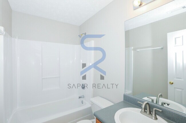 Building Photo - Welcome Home to Ellenwood – 3 Beds • 1.5 Baths of Comfort