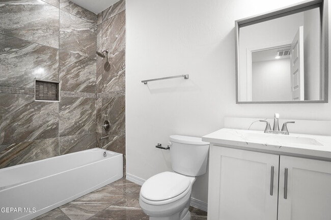 Building Photo - 6315 Escondido Dr