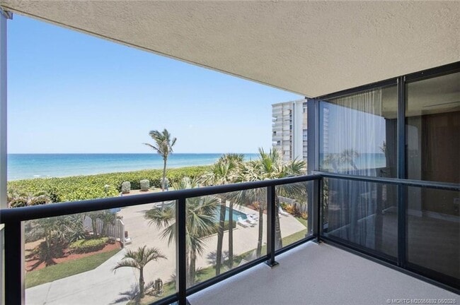 Building Photo - 10410 S Ocean Dr