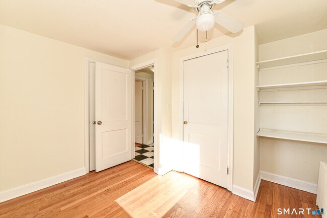 Building Photo - 146 Warsaw St