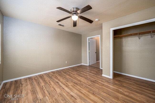 Building Photo - 3632 Clinton St