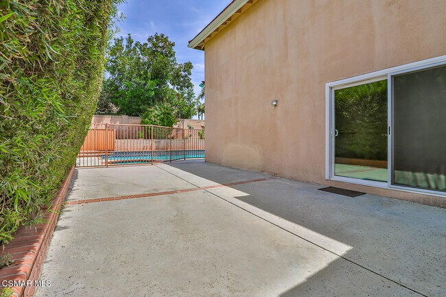 Building Photo - 19051 Los Alimos St
