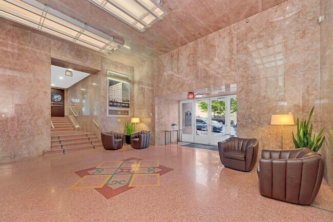 Building Photo - 710 Colorado St