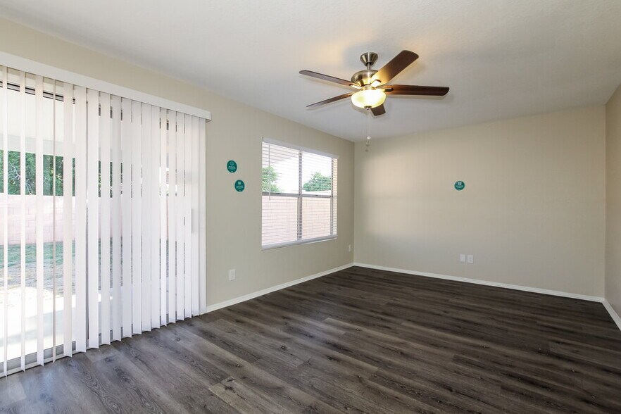 Building Photo - 909 E Marco Polo Rd