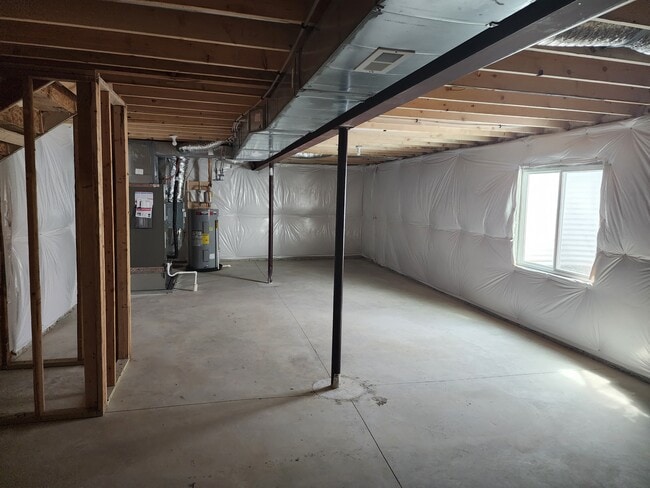 Building Photo - 702 Four Seasons Ct