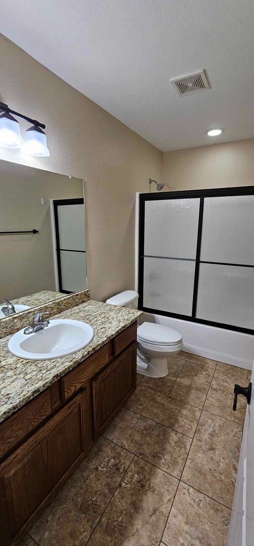 Building Photo - Beautiful 4 bedroom, 2 bath home for rent