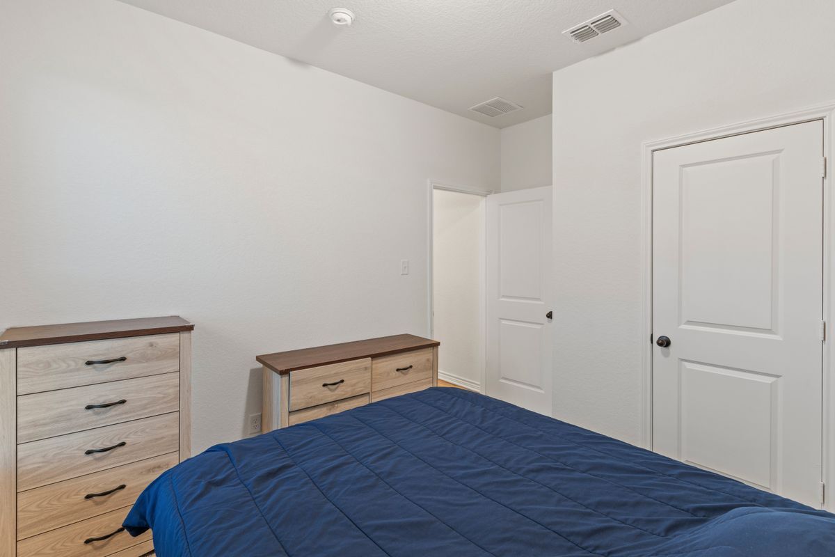 Building Photo - 5714 Agave Spine