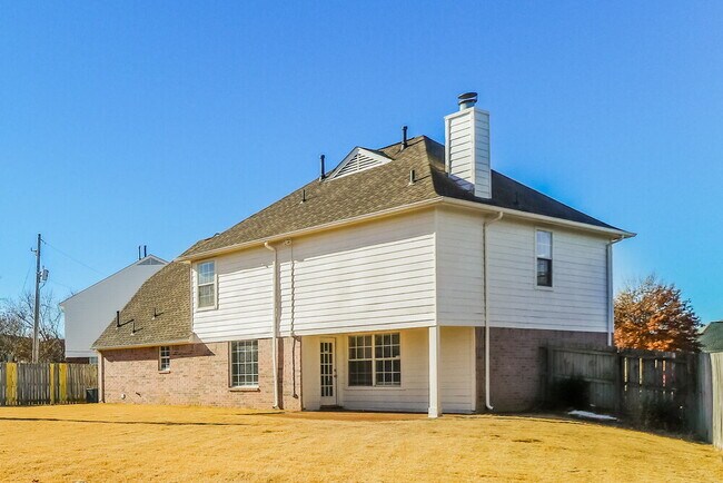 Building Photo - 6997 Luxor Ln