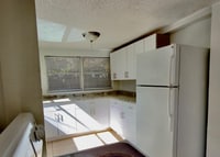 Building Photo - 1832 NE 49th St