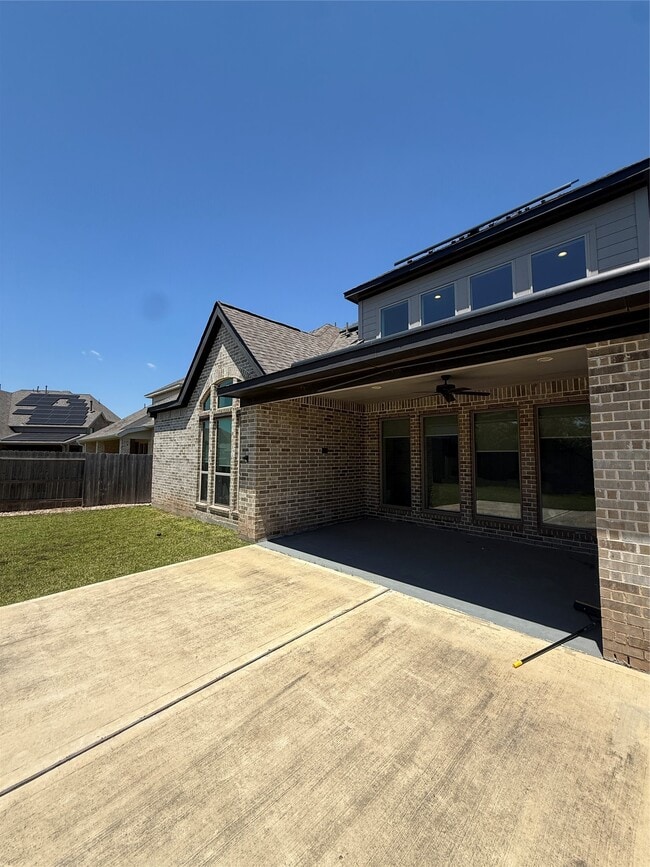 Building Photo - 563 Santa Rosa Hls Dr