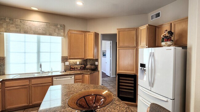 Building Photo - 21416 Carabela