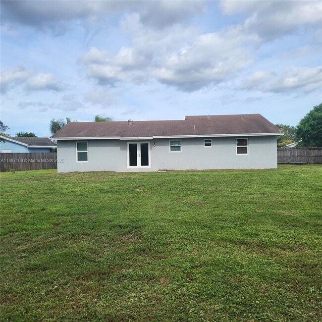 Building Photo - 127 Seagull Ct