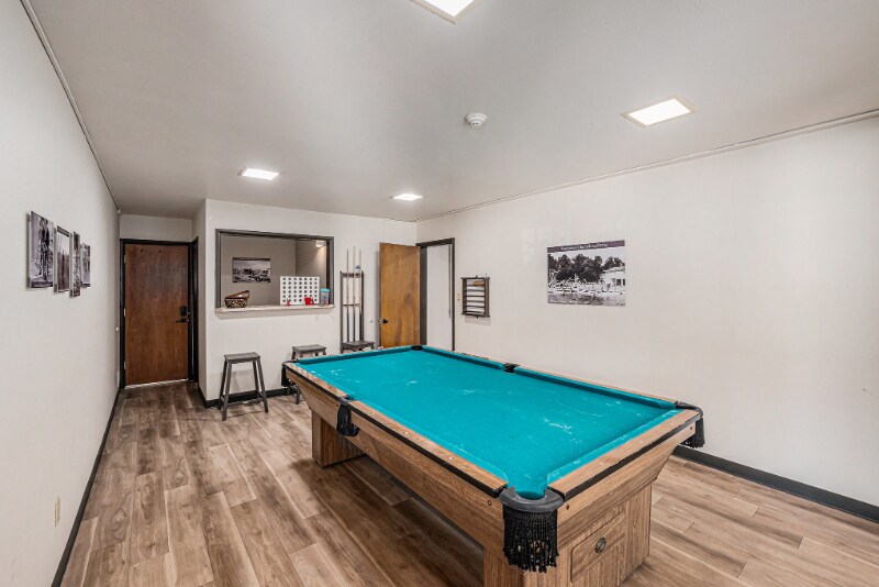 Building Photo - 620 Mathews St