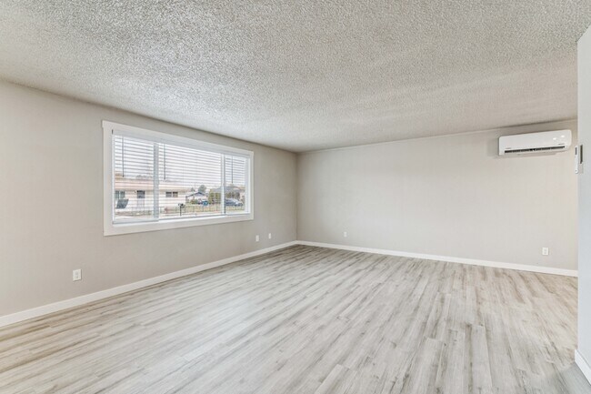 Building Photo - 2111 Airport Ave