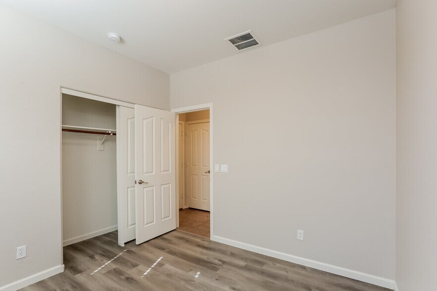 Building Photo - 1722 S Roanoke St