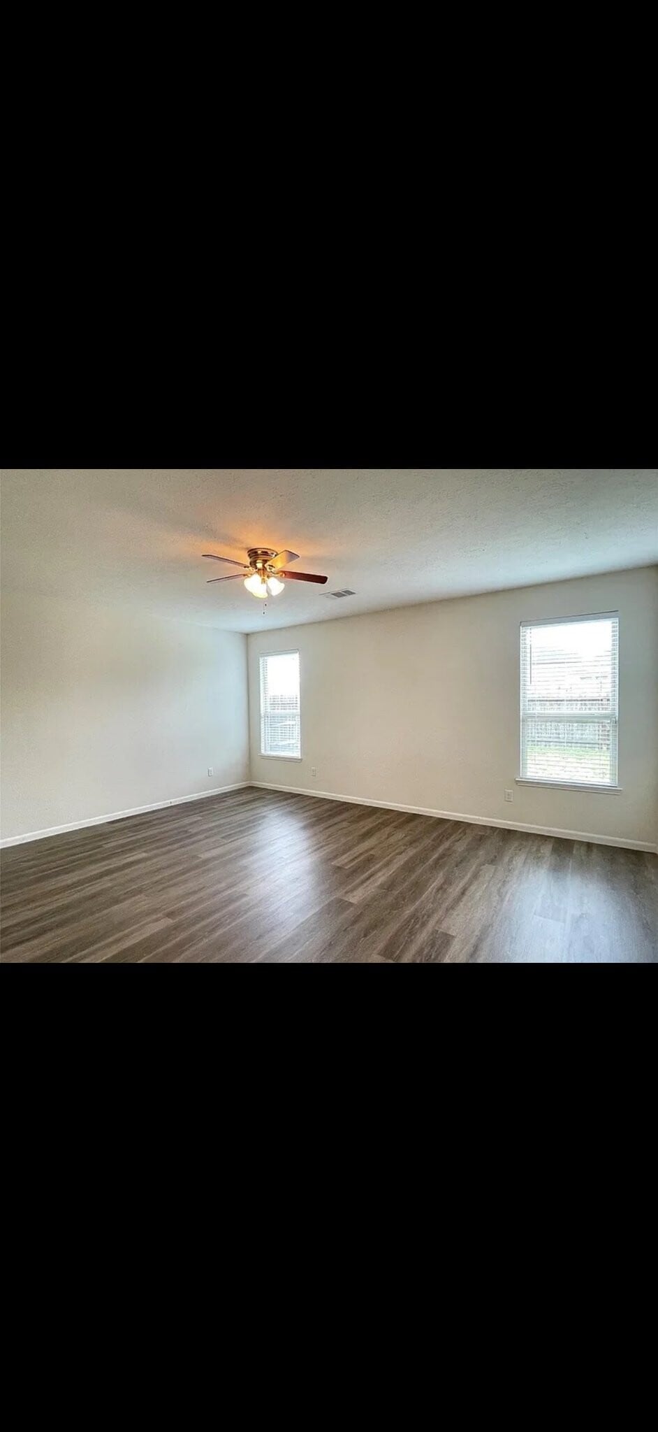 Building Photo - 28519 Willow Orchard Ln
