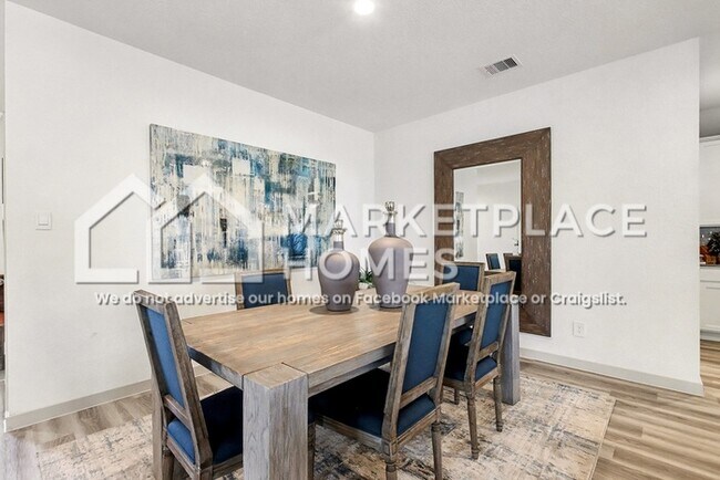 Building Photo - 3839 Hordley Ter Trl