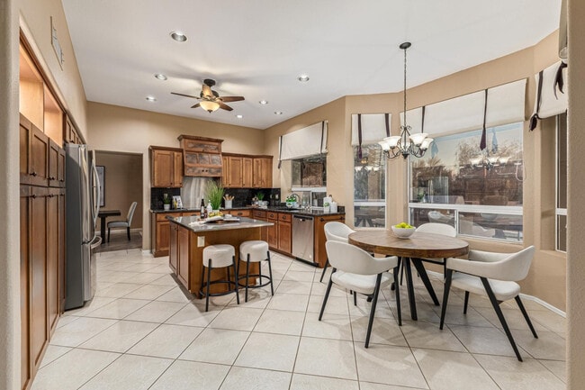 Building Photo - 4843 E Windstone Trl