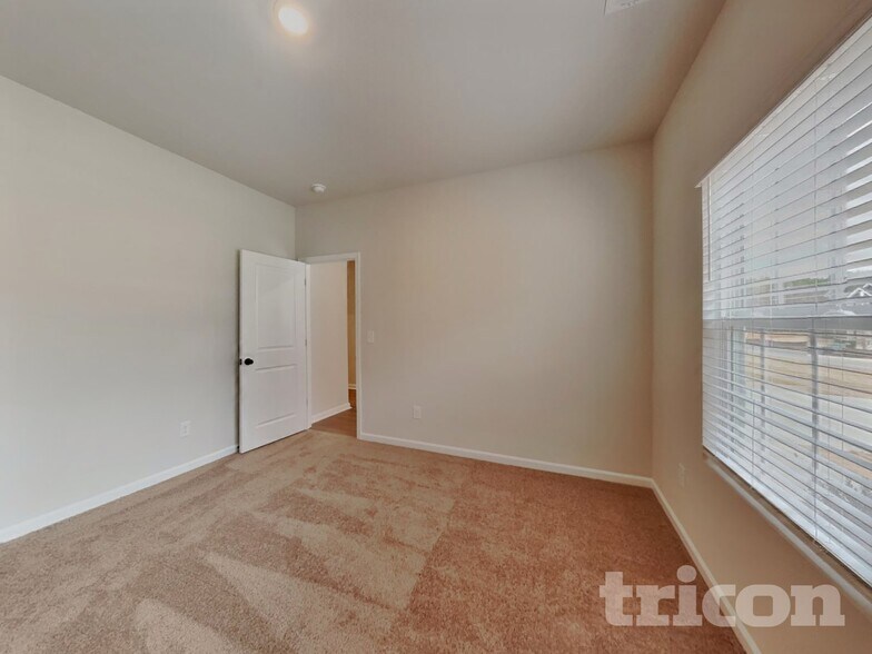 Building Photo - 89 Neuse Holw Ct