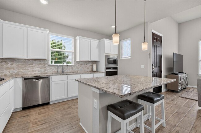 Building Photo - 105 Harborside Dr