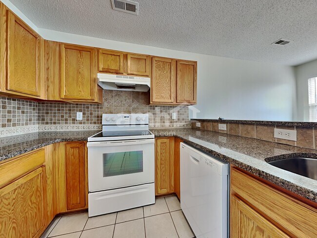 Building Photo - 14012 Sobeck Ln