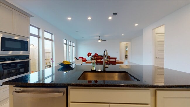 Building Photo - 19034 Paso Fino Pr Ln