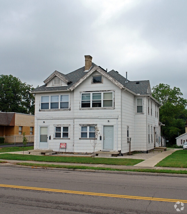 Building Photo - 246-248 Ludlow Ave