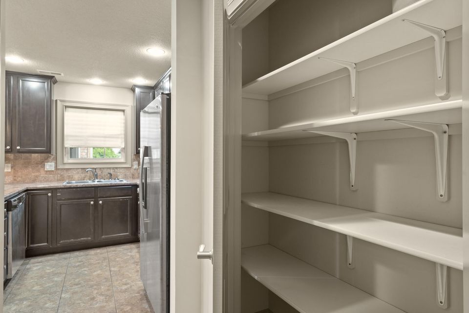 Building Photo - 1811 Trellis Ln