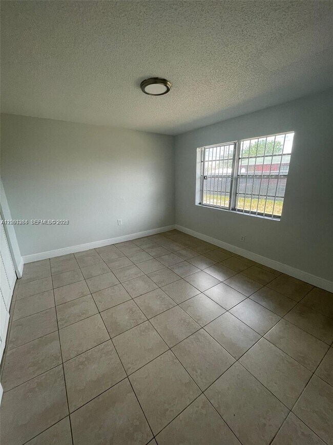 Building Photo - 757 NW 95th Terrace