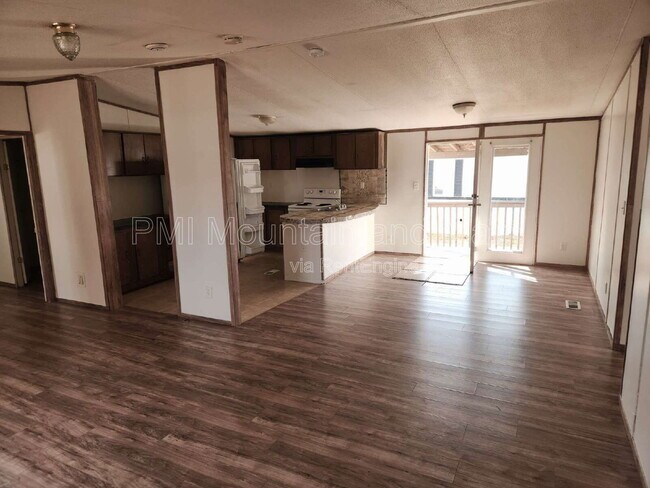 Building Photo - 17 Misty Mountain Way