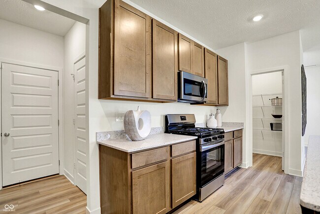 Building Photo - 16826 Sherwin Ct