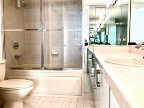 Building Photo - East Island Boulevard, Aventura, FL 33160 - 2 BR 2 BA condo