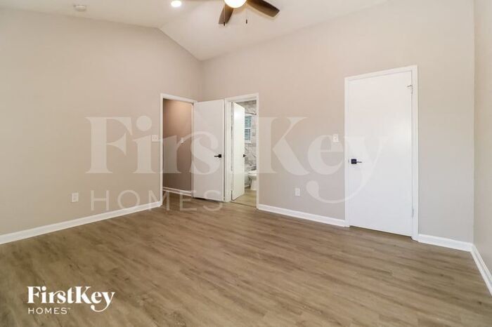 Building Photo - 2930 Noble Ct